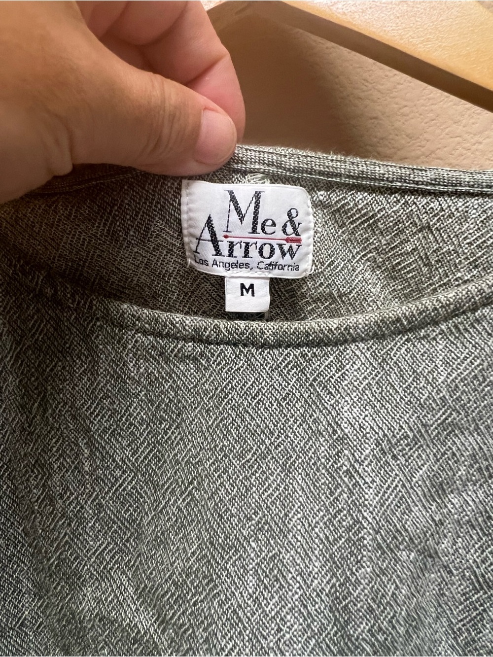 Me and Arrow olive cotton tee size m - Picture 2 of 5